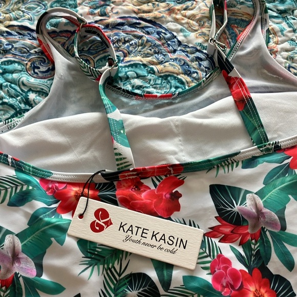 Kate Kasin tankini - Picture 6 of 10